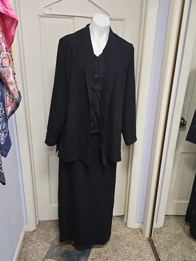 80s Vtg 3 Peices Jones Wear Black Maxi Skirt Jacket Top